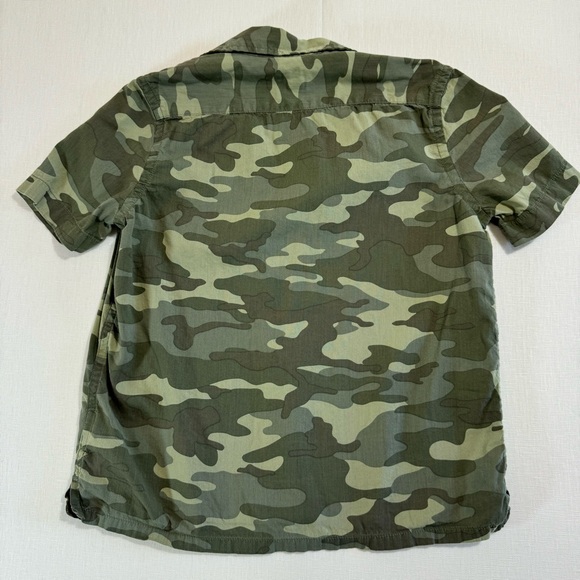 Gap kids camo short sleeve button up size Small - Picture 3 of 3